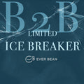 Blå grafik med knust is-effekt, fed tekst: "Limited, ICE Breaker ICED Coffee (b)" og lille cirkulært logo: "EverBean Limited". Fremhæver vores eksklusive iskaffeblanding lavet med førsteklasses arabica for en unik iskaffeoplevelse.
