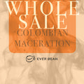 Den fede tekst "Limited, Colombian Maceration (w)" vises på en orange baggrund med hvirvlende røgmønstre. Nedenunder ses EverBean Wholesales logo og navn, som inviterer dig til at opdage eksklusive colombianske kaffebønner.